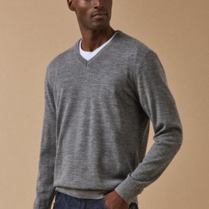 Pull fin col V laine mérinos homme