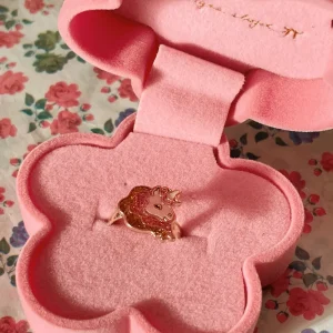 Petite écrin fleur avec bague licorne Konges Slojd