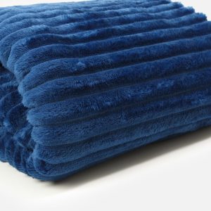 Petite couverture marine côtelée